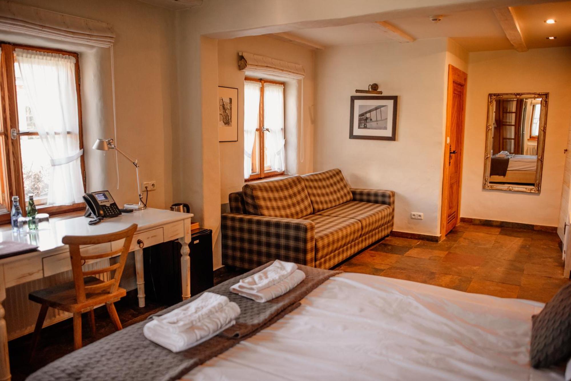 Osada Głęboczek. Vine Resort&Spa Wielki Głęboczek Exterior foto
