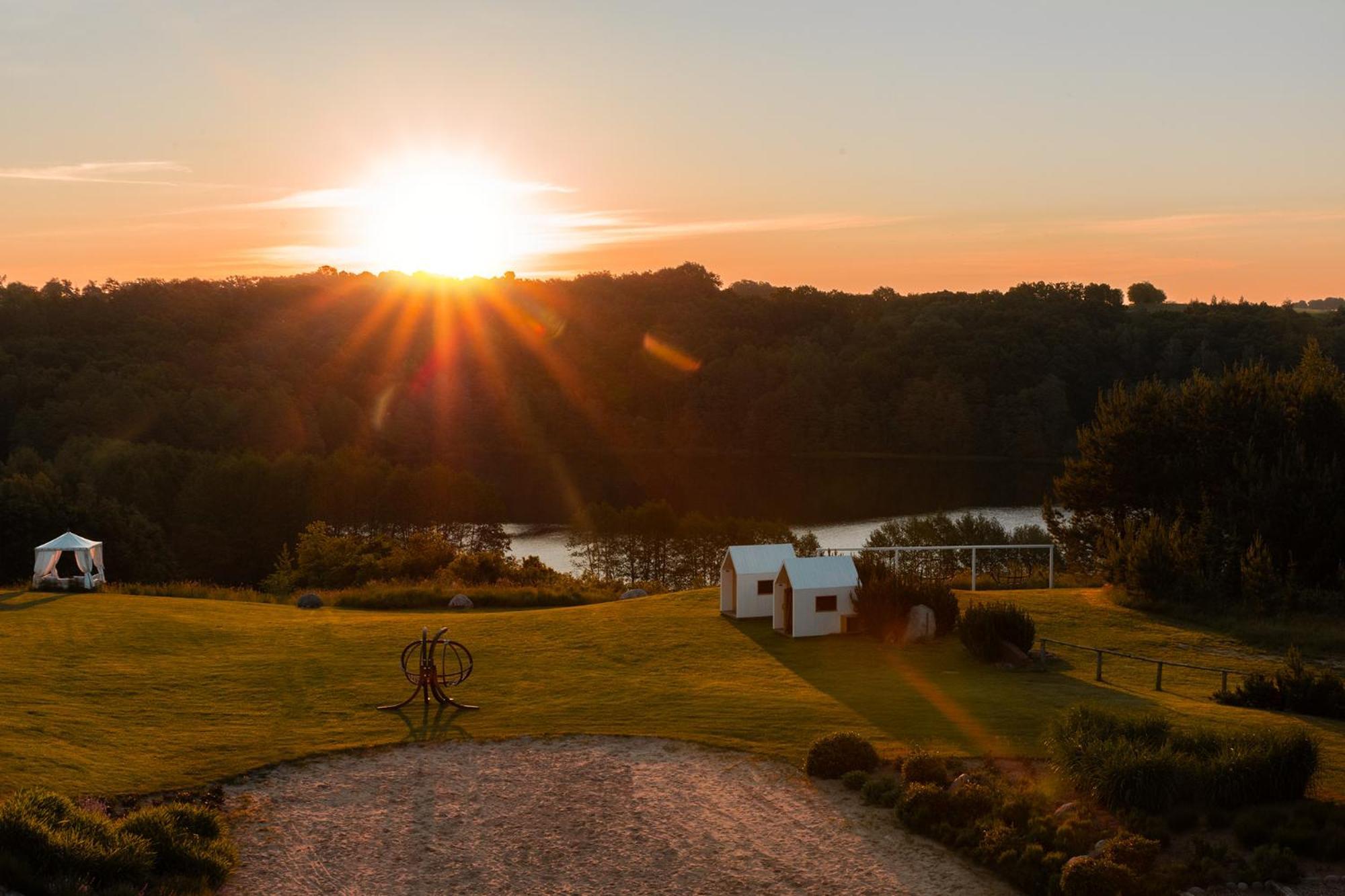 Osada Głęboczek. Vine Resort&Spa Wielki Głęboczek Exterior foto